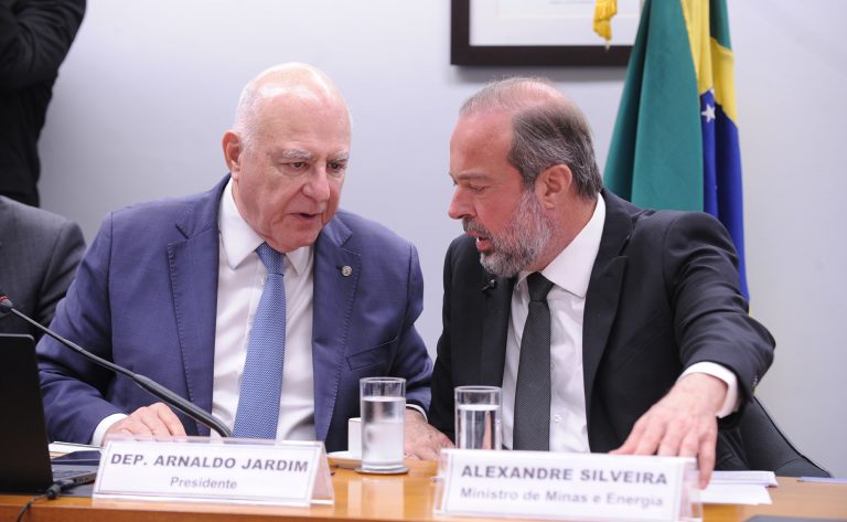Lei dos combustíveis do futuro impulsiona novos investimentos bilionários no Brasil