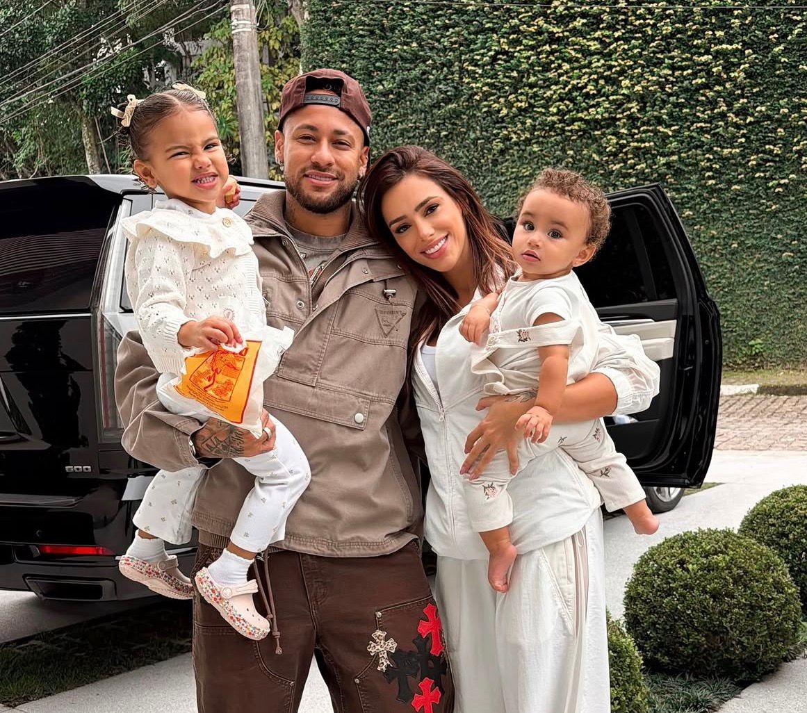 Bruna Biancardi e Neymar revelam o nome escolhido para a terceira filha de Neymar