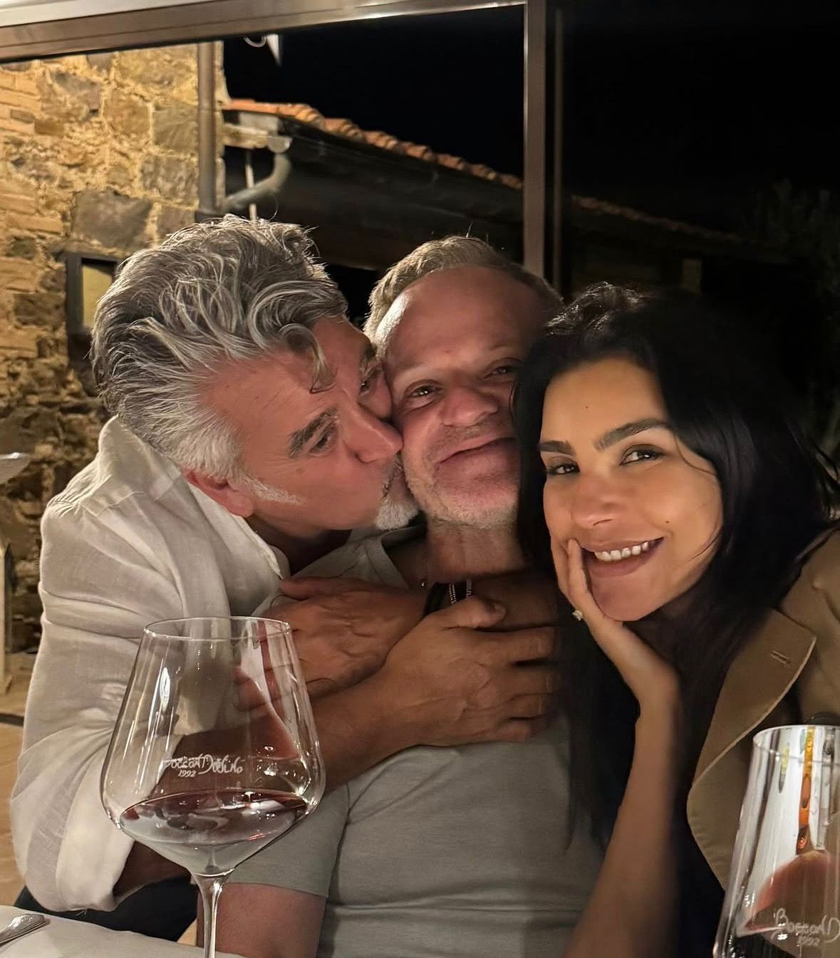 Cintia Chagas e Rubinho Barrichello aparecem juntos pela primeira vez na Itália