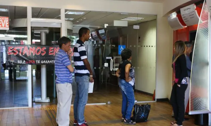 Paralisação dos bancários afeta agências em todo o país nesta quinta