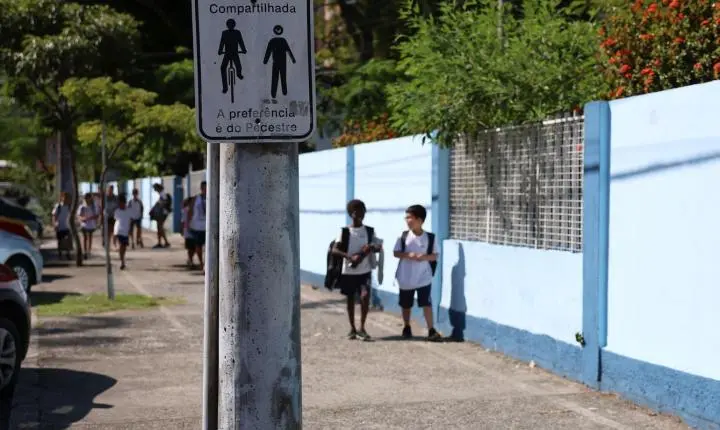 Estudo sobre desigualdades no Brasil indica queda da pobreza e disparidades