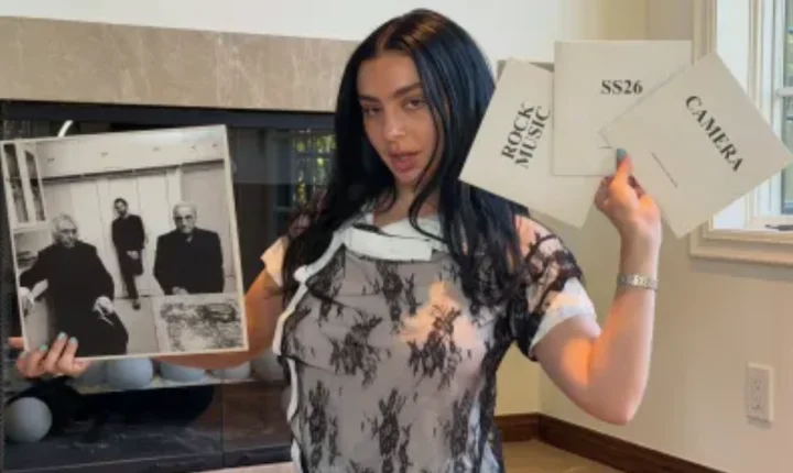 Charli xcx lança novo álbum music fashion film e surpreende o mercado fonográfico