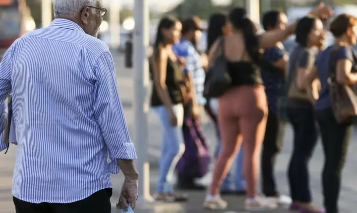 Nova lei cria o selo Cidade Amiga do Idoso para valorizar municípios brasileiros