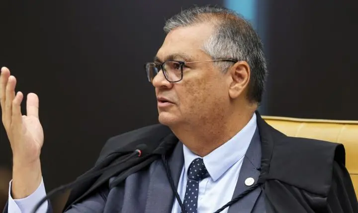 Flávio Dino retira sigilo de investigação sobre o filme Dark Horse