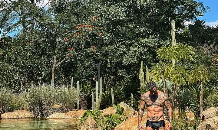 Felipe Titto adquire jatinho particular e revela planos de aposentadoria precoce