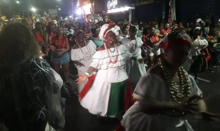 Grande Rio realiza último ensaio técnico de rua em Duque de Caxias antes do Carnaval 2026