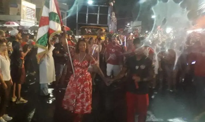 Grande Rio realiza último ensaio técnico de rua em Duque de Caxias antes do Carnaval 2026