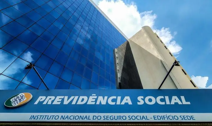 Saiba como obter a isenção de carência no INSS em até 18 condições graves