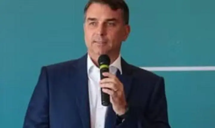 Ministros do STF reagem a declarações de Flávio Bolsonaro sobre urnas eletrônicas