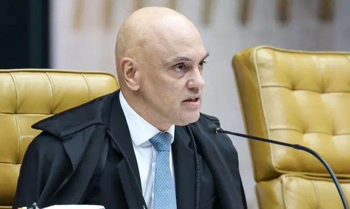 Alexandre de Moraes envia ao STF pedido de investigação sobre André Mendonça