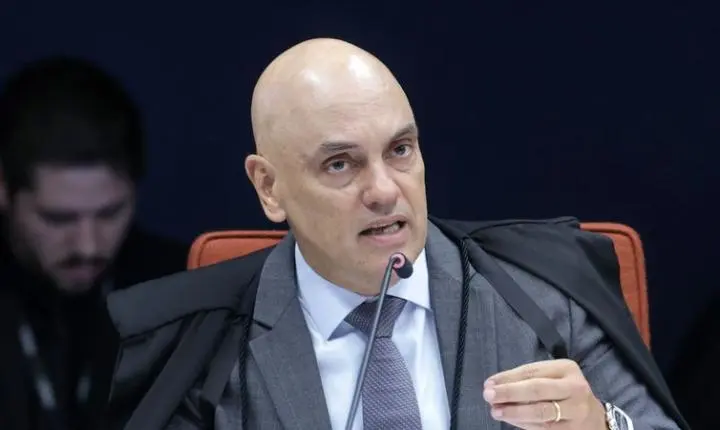 Moraes nega prisão domiciliar e mantém Bolsonaro preso na PF