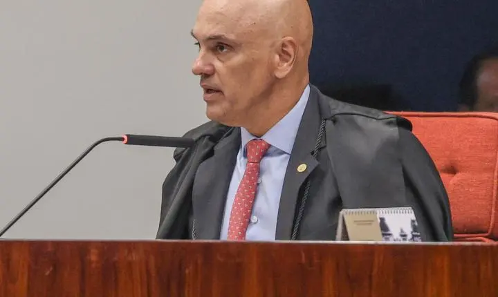 Moraes concede prazo à PGR após ausência em depoimento de Flávio Bolsonaro