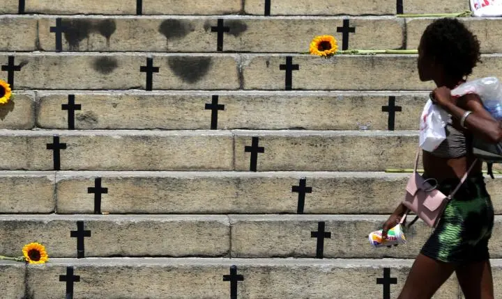 Anuário Brasileiro de Segurança Pública: mortes violentas caem 8,2%, mas feminicídios sobem