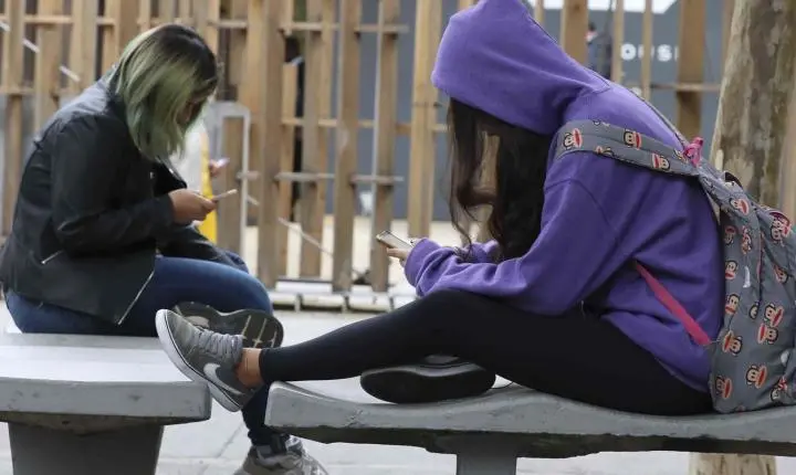Especialista defende inclusão digital crítica nas escolas durante evento no Rio de Janeiro