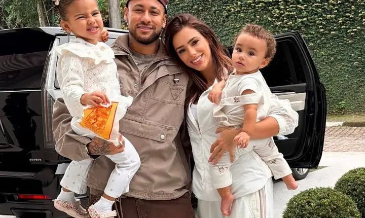 Bruna Biancardi e Neymar revelam o nome escolhido para a terceira filha de Neymar