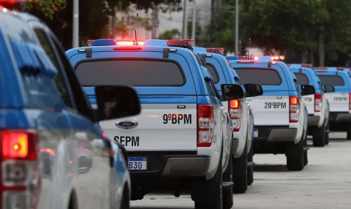 Mega operação da PM no Rio mira o Comando Vermelho em diversas cidades