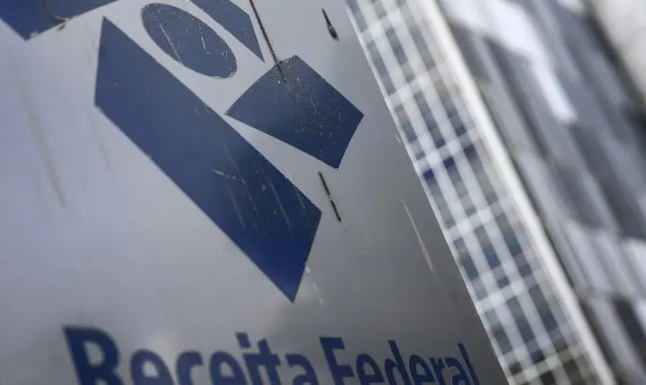 Receita libera hoje o último lote de restituição do IR 2026 para mais de 500 mil pessoas