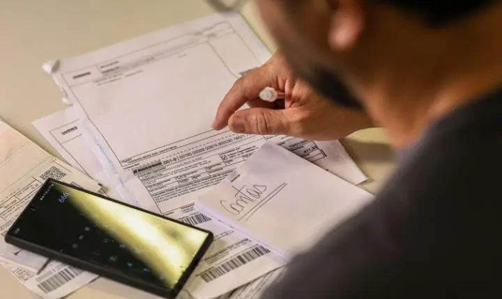 Salário mínimo de R$ 1.621 começa a valer nesta quinta-feira