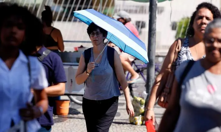 Salário mínimo deve alcançar R$ 1.741 em 2027 com alta de 7,4%