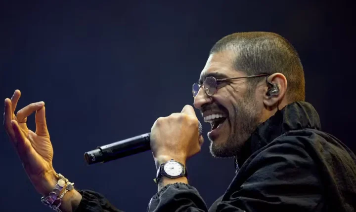 Show de Criolo no João Rock reúne multidão com mistura marcante de hip-hop e samba