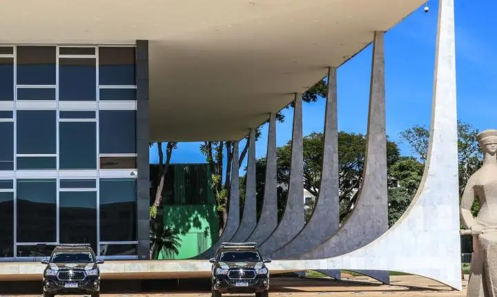 Supremo retoma julgamento sobre uberização e vínculo trabalhista